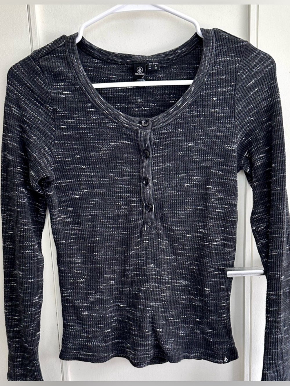 Volcom Black Space Dye Waffle Knit Henley Top Fitted Womens Small